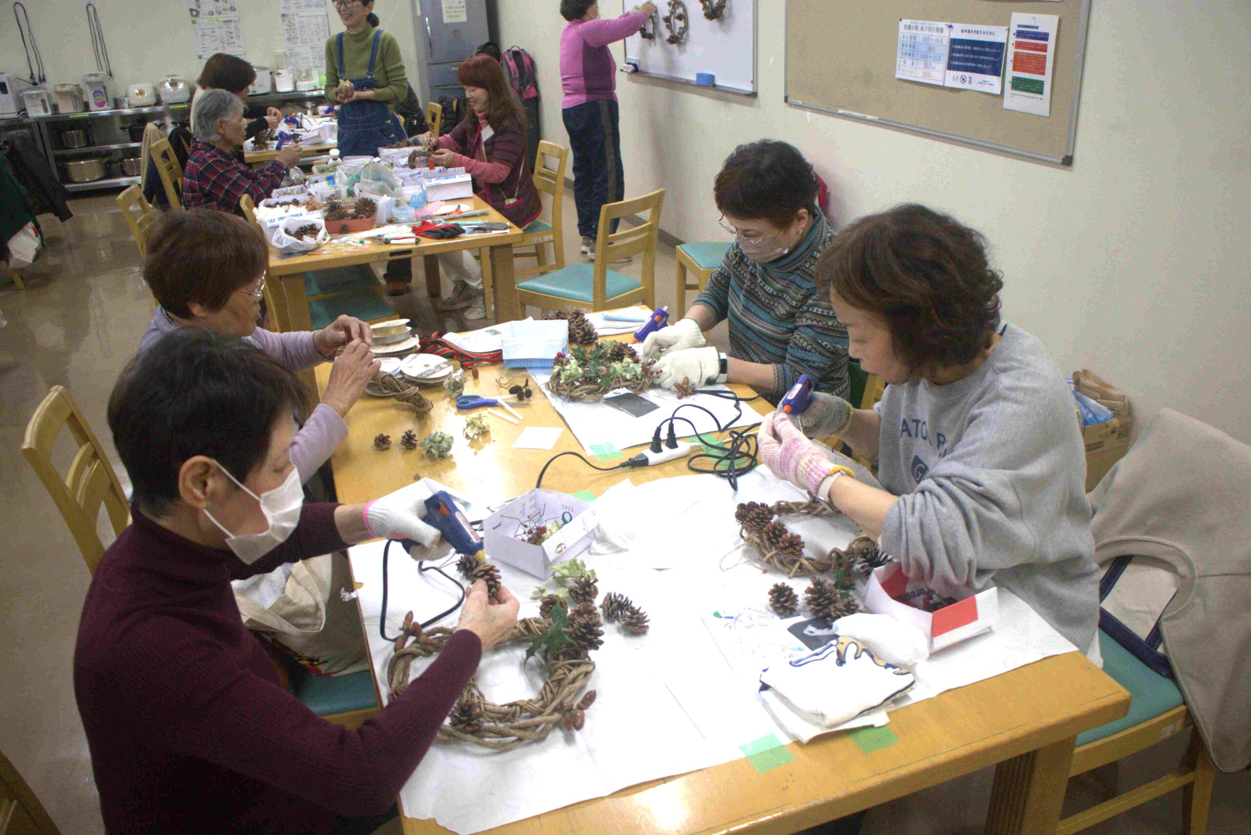 自然クラフト教室が開催されました 11月19日(水)